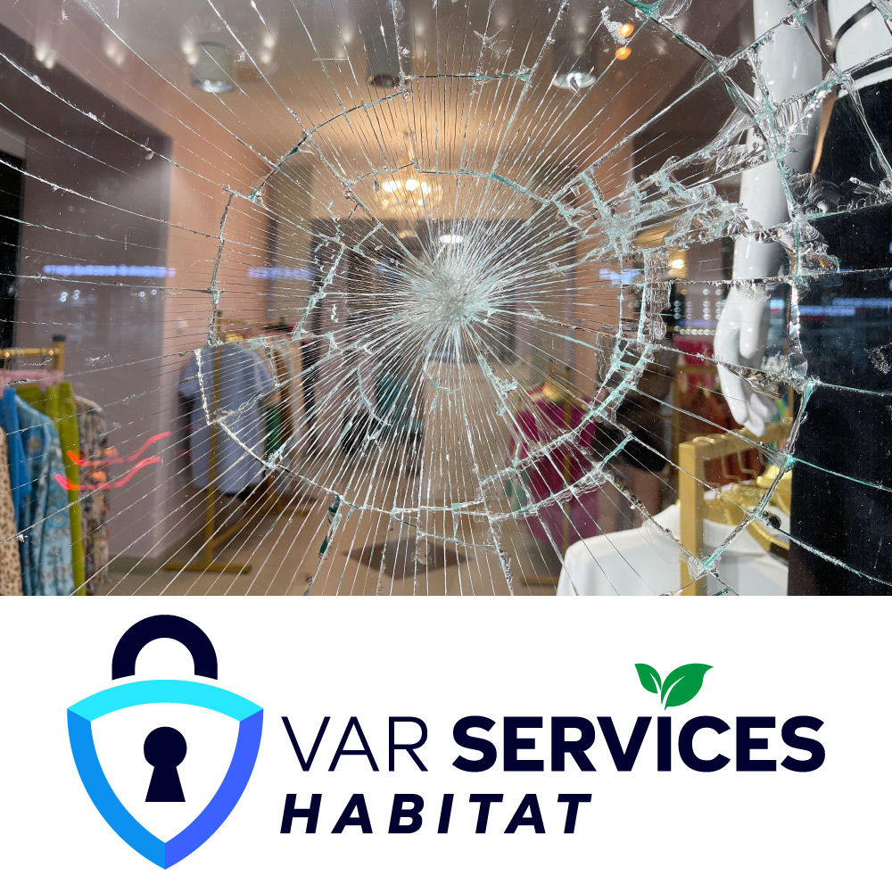 Var Services Habitat : Votre artisan et partenaire de confiance pour tous vos besoins en vitrerie à Cogolin (83310) | Conception et installation de miroirs sur mesure, remplacement de vitrages, dépannage d’urgence ou encore création de solutions esthétiques et fonctionnelles pour vos espaces de vie ou professionnels

